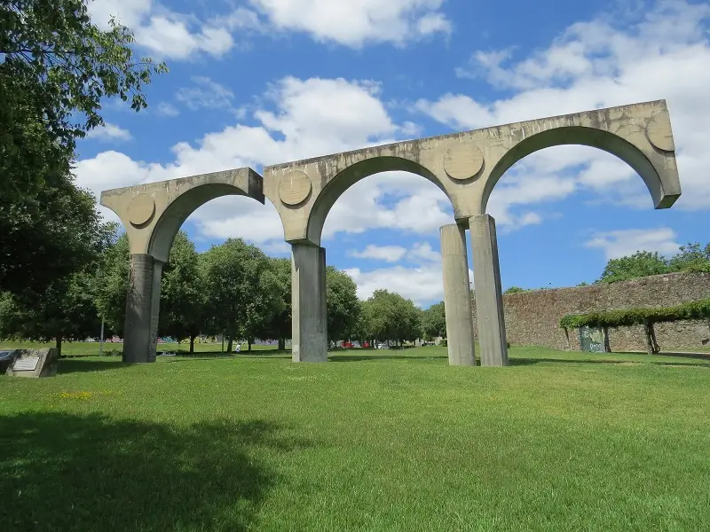 Monumento “Movimento Perpétuo”