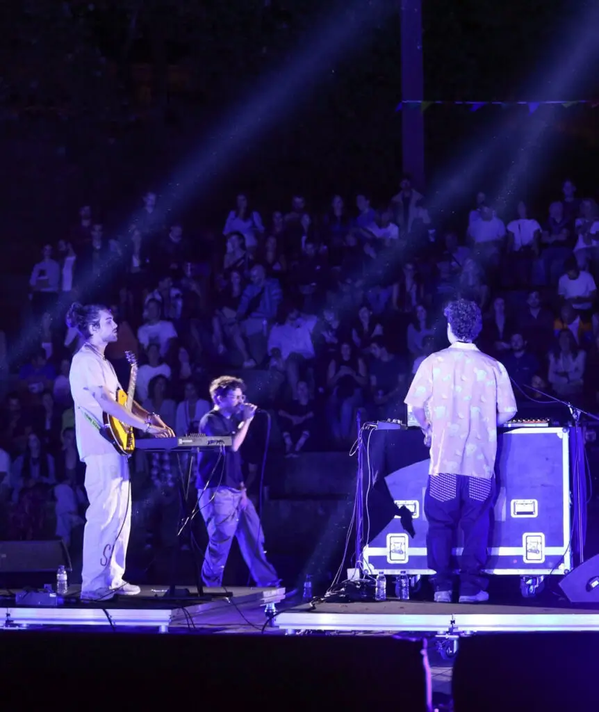 Festival Este Oeste