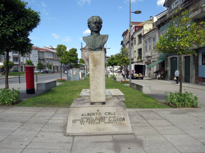 Busto de Alberto Cruz