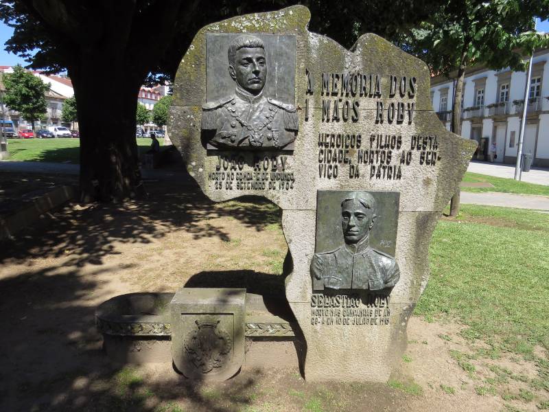 Memorial aos Irmãos Roby